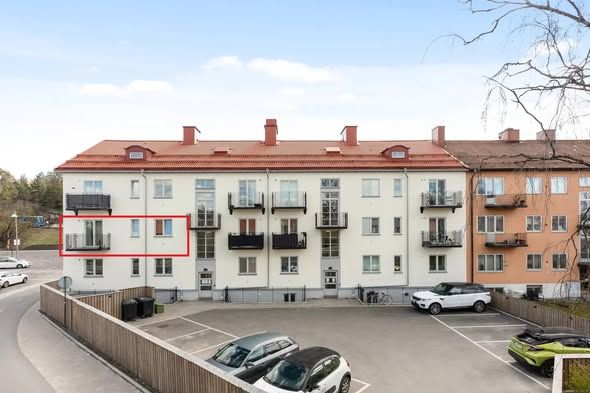 Möblerad 2:a i Bromma med parkering