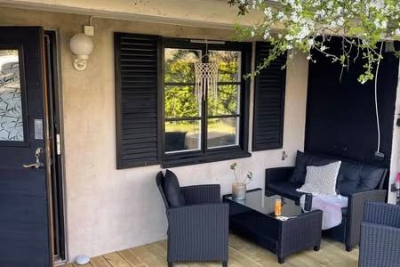50 m² lägenhet med altan i Trångsund